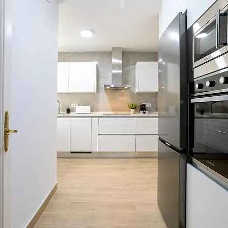 Genteel Avenida America