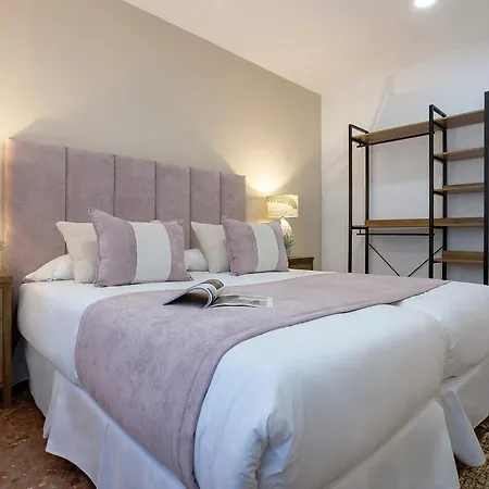 Genteel Avenida America *