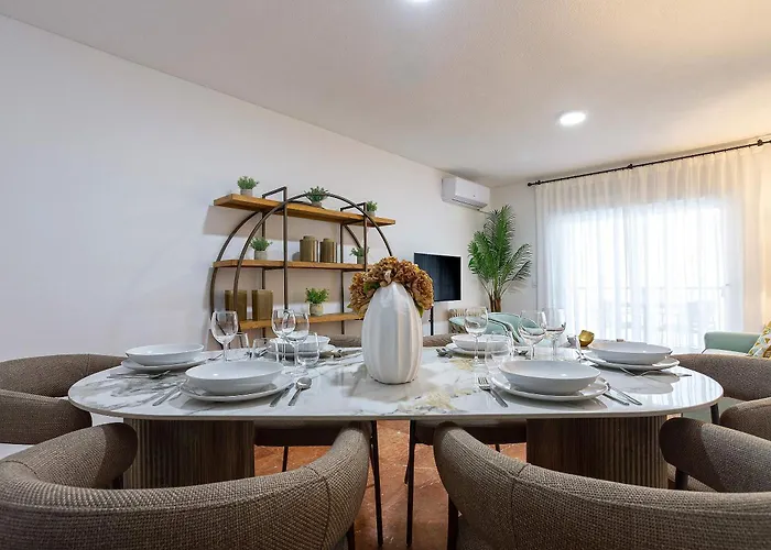 Genteel Avenida America * Cordoba