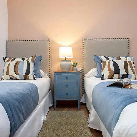 Genteel Avenida America Appartement