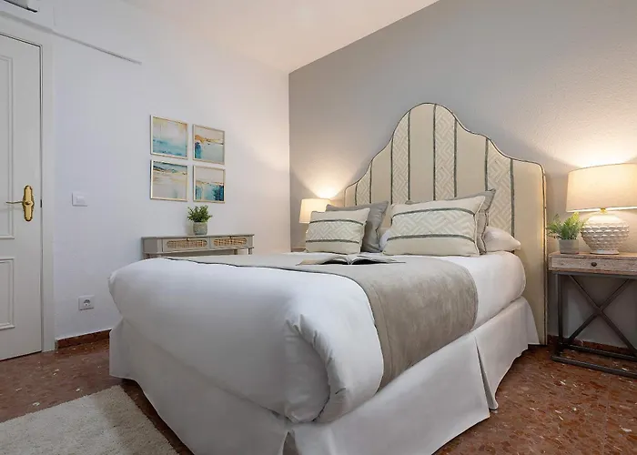 Genteel Avenida America Apartman *