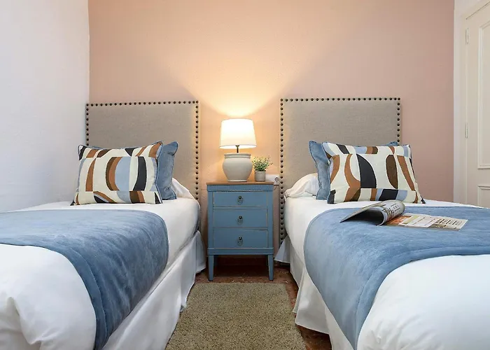 Genteel Avenida America Apartman